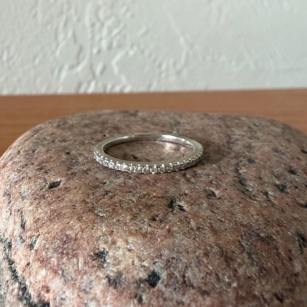 ONE 14K White Gold Diamond Eternity Band – Natural Diamonds Stack Rings [6.5]